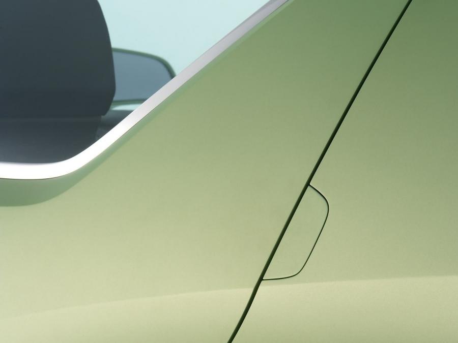 Toyota Urban Cruiser Concept 2006 года  (фото 21 из 34)